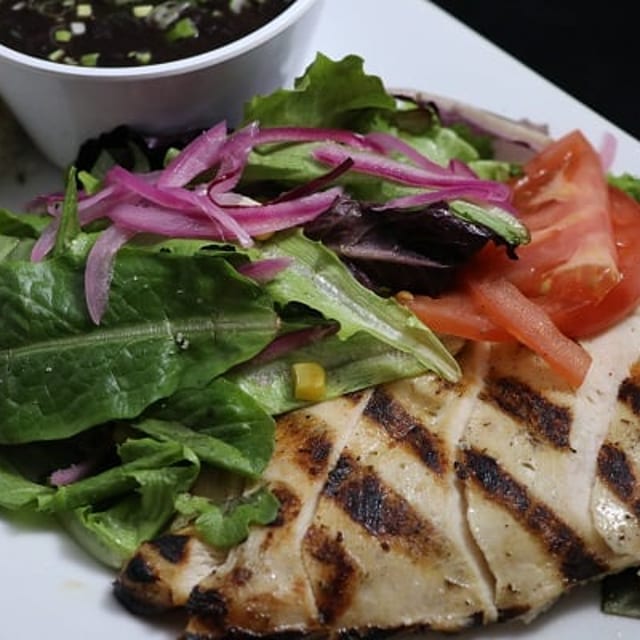 Grilled Cuban Chicken Filet & Onions.